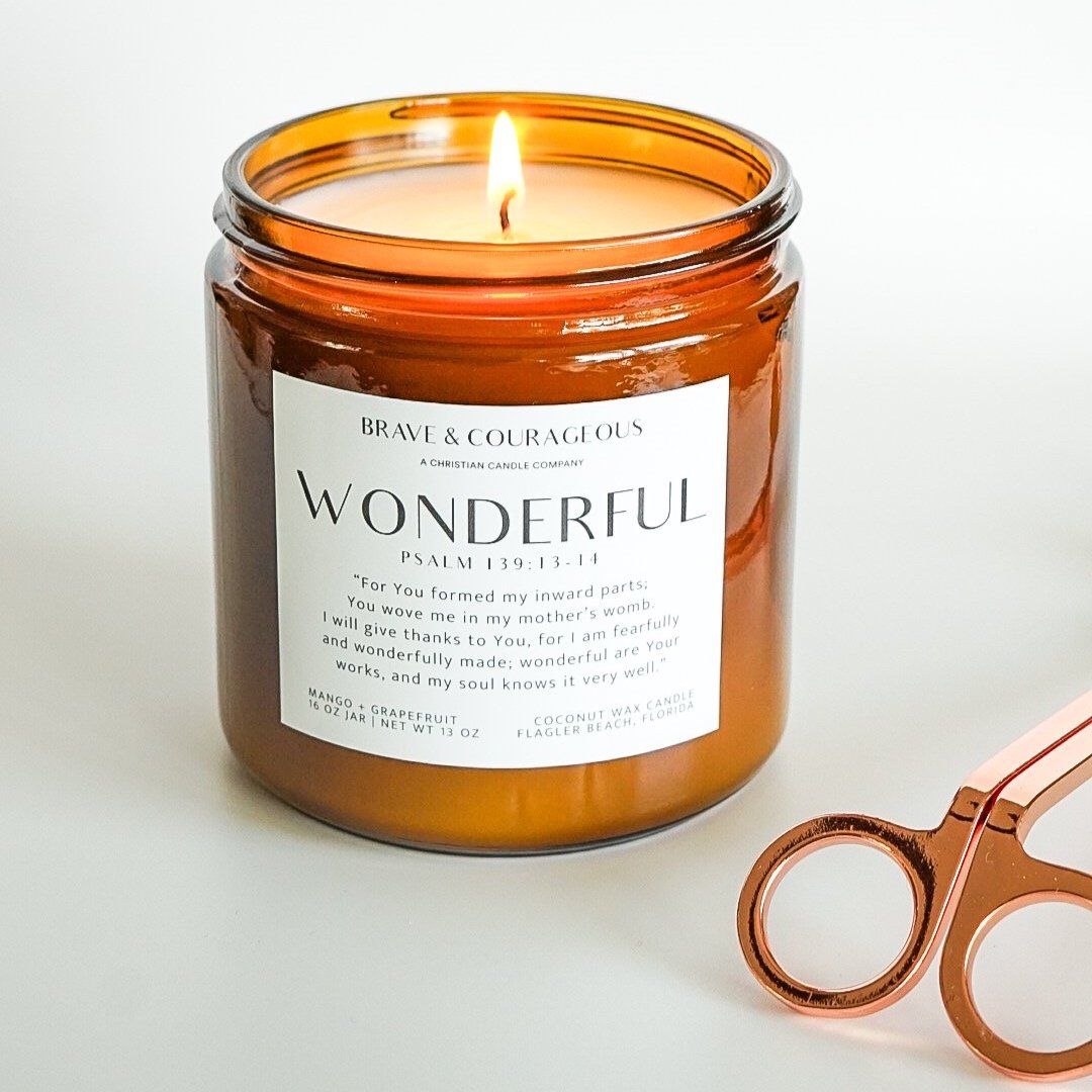 "Wonderful" Mango + Grapefruit Candle