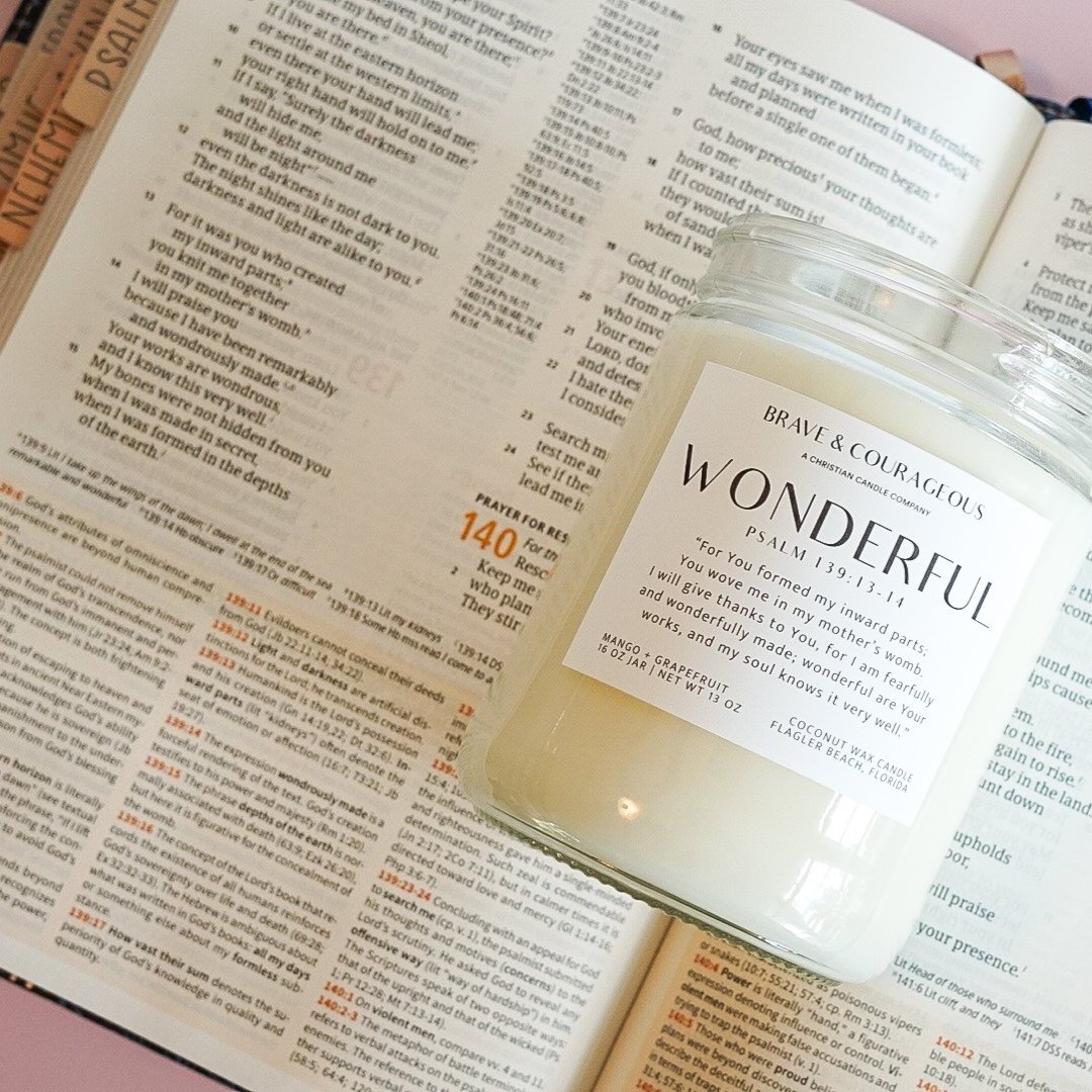 "Wonderful" Mango + Grapefruit Candle